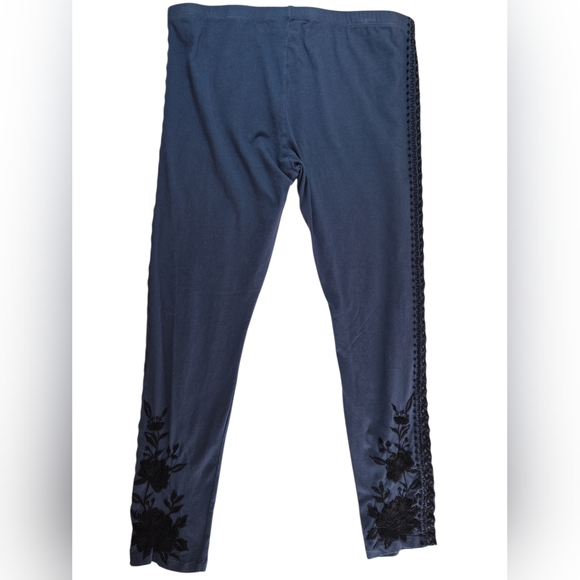 Johnny Was Magdalene Blue Embroidered Legging - Picture 4 of 12